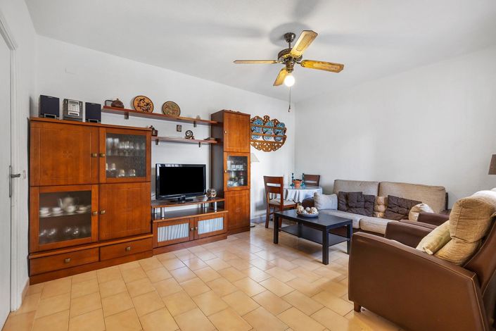 Image No.4-6 Bed Villa for sale