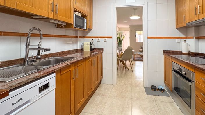 Image No.9-3 Bed Townhouse for sale