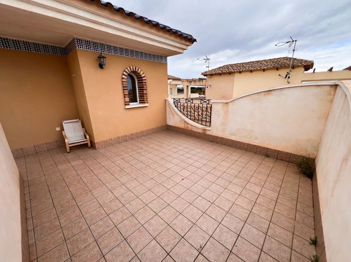 Image No.39-3 Bed Townhouse for sale