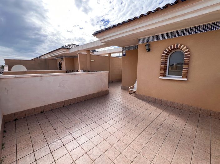 Image No.40-3 Bed Townhouse for sale