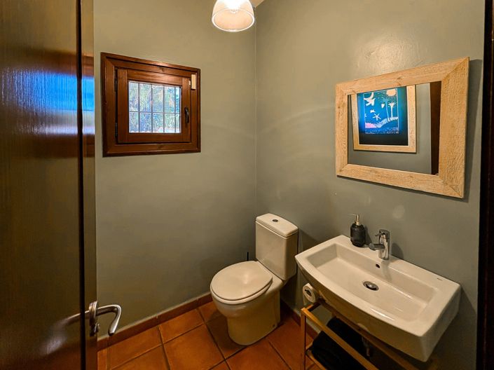Image No.30-4 Bed Villa for sale
