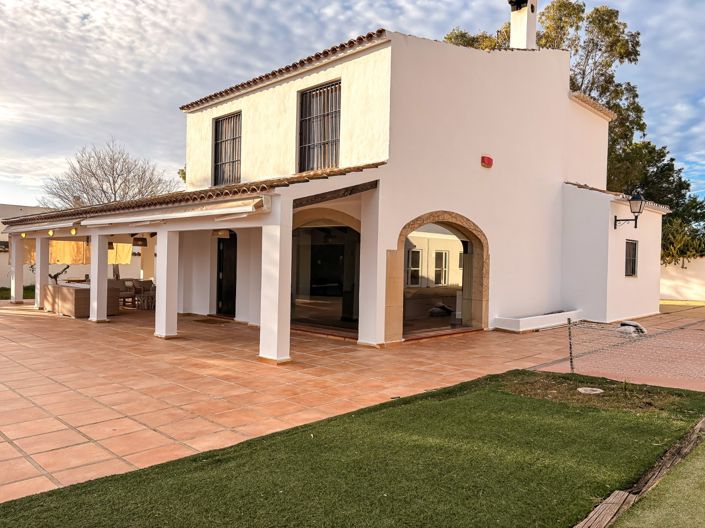 Image No.5-4 Bed Villa for sale