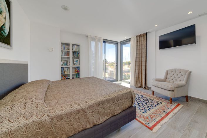 Image No.29-4 Bed Villa for sale