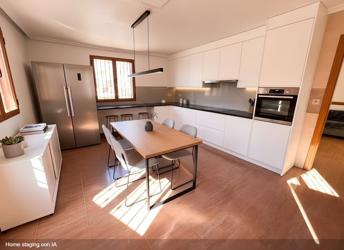 Image No.20-6 Bed Townhouse for sale