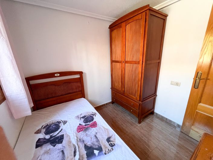Image No.38-6 Bed Townhouse for sale