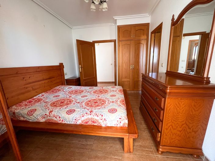 Image No.47-6 Bed Townhouse for sale