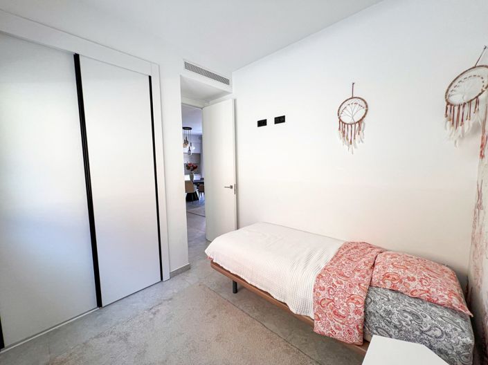 Image No.16-3 Bed Apartment for sale