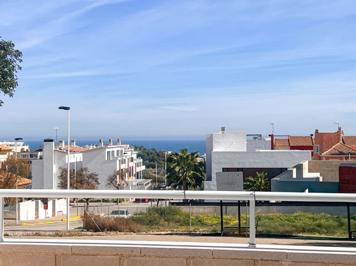 Image No.3-3 Bed Apartment for sale