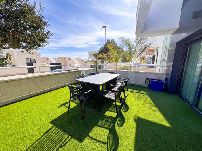 Image No.22-3 Bed Apartment for sale