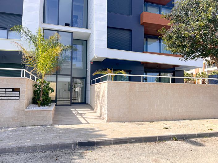Image No.31-3 Bed Apartment for sale