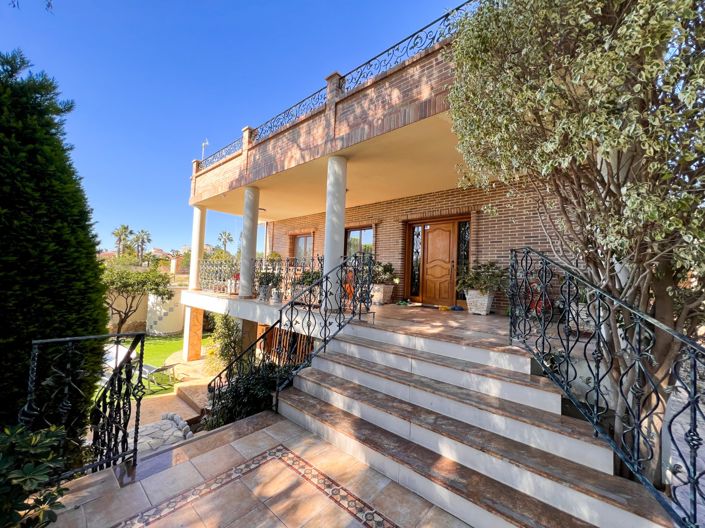 Image No.5-5 Bed Villa for sale