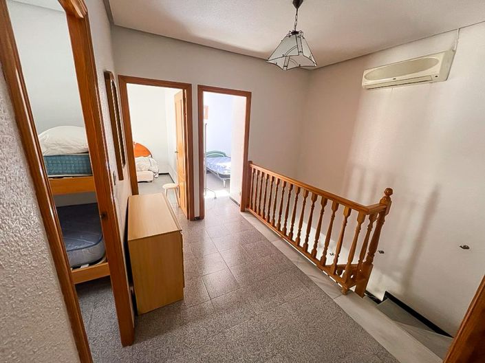 Image No.24-4 Bed Townhouse for sale
