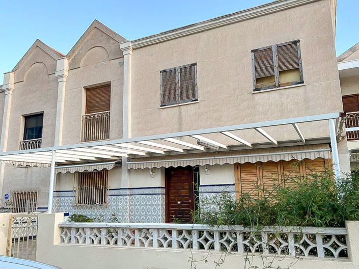 Image No.6-4 Bed Townhouse for sale