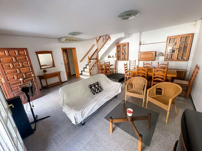 Image No.8-4 Bed Townhouse for sale