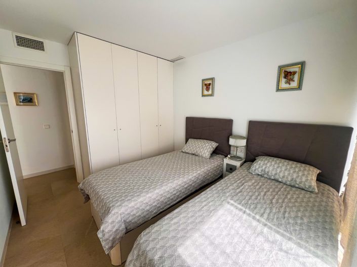 Image No.12-2 Bed Apartment for sale
