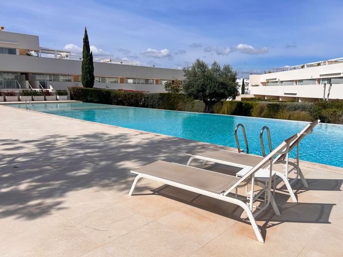 Image No.24-2 Bed Apartment for sale