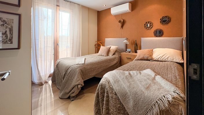 Image No.38-4 Bed Villa for sale