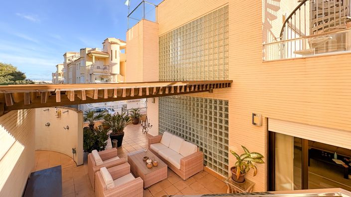 Image No.6-4 Bed Villa for sale