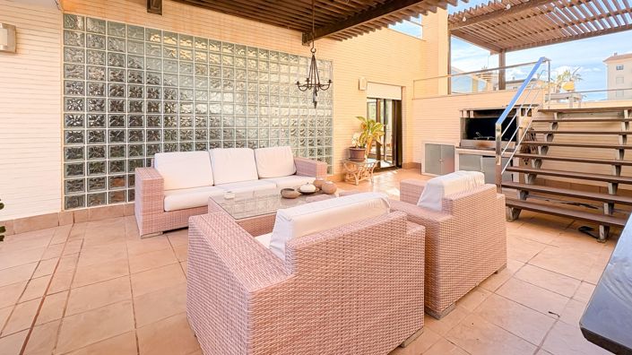 Image No.8-4 Bed Villa for sale