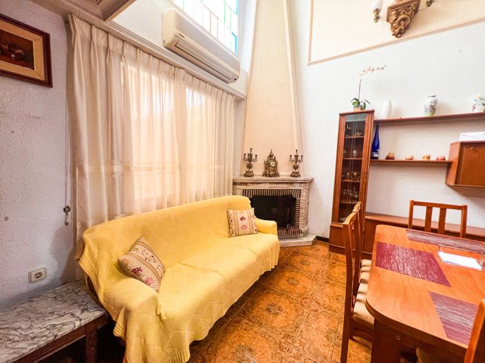 Image No.9-5 Bed Townhouse for sale