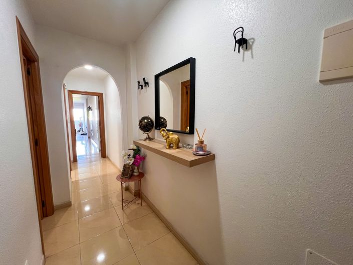 Image No.23-2 Bed Apartment for sale