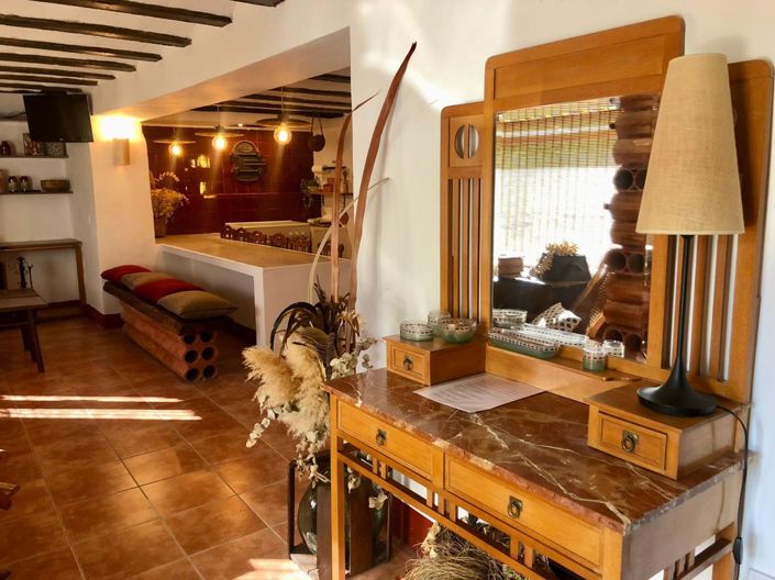 Image No.16-8 Bed Villa for sale