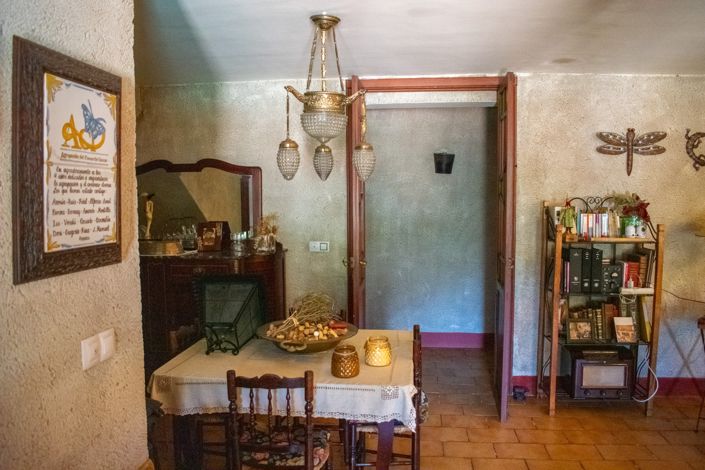 Image No.26-8 Bed Villa for sale