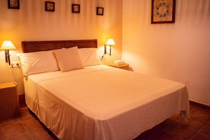 Image No.30-8 Bed Villa for sale