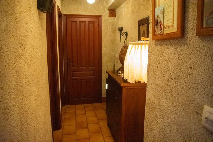Image No.31-8 Bed Villa for sale