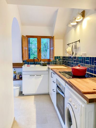 Image No.5-2 Bed Townhouse for sale