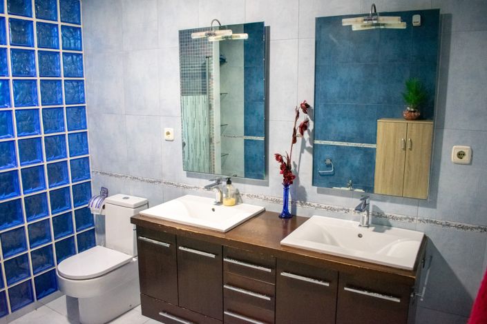 Image No.25-5 Bed Villa for sale