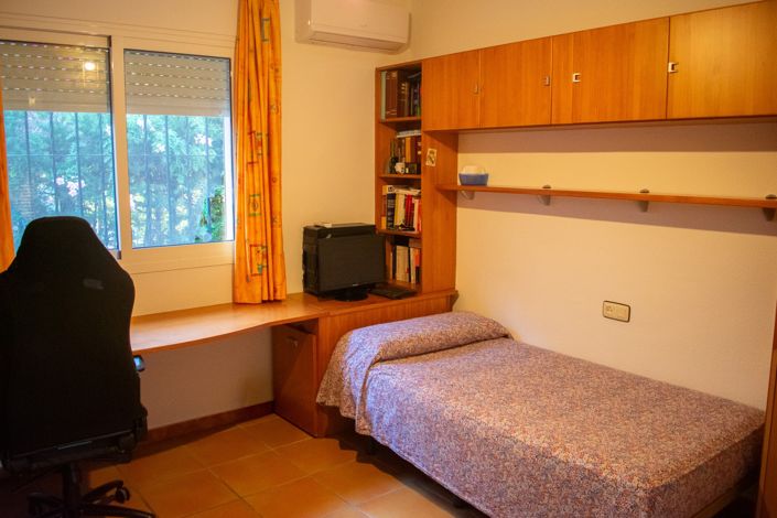 Image No.36-5 Bed Villa for sale