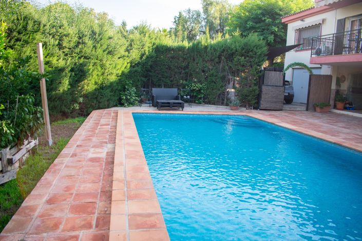 Image No.48-5 Bed Villa for sale