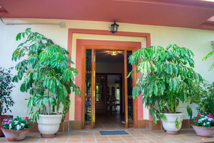 Image No.9-5 Bed Villa for sale