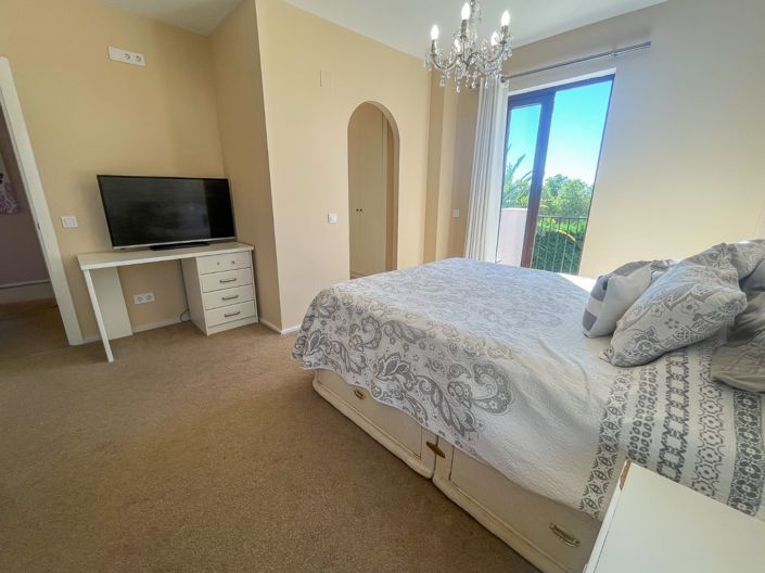 Image No.29-4 Bed Villa for sale