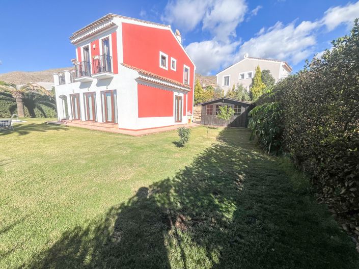 Image No.5-4 Bed Villa for sale