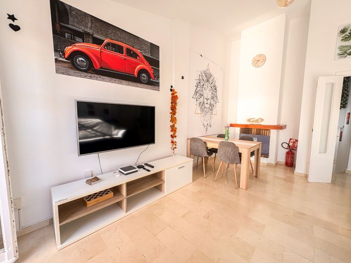 Image No.11-2 Bed Townhouse for sale