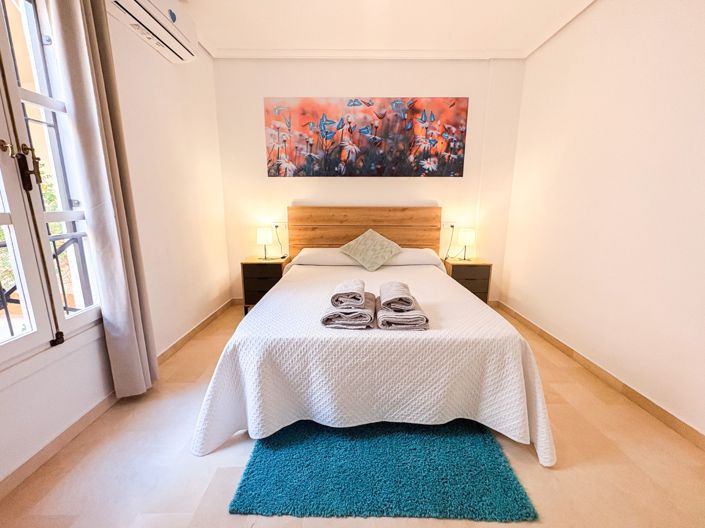 Image No.18-2 Bed Townhouse for sale