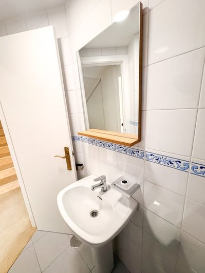 Image No.32-2 Bed Townhouse for sale