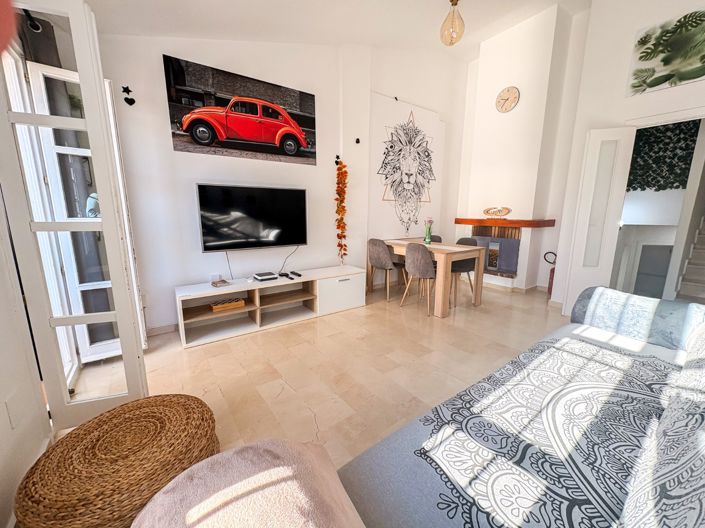 Image No.9-2 Bed Townhouse for sale
