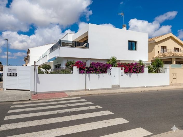 Image No.38-3 Bed Townhouse for sale