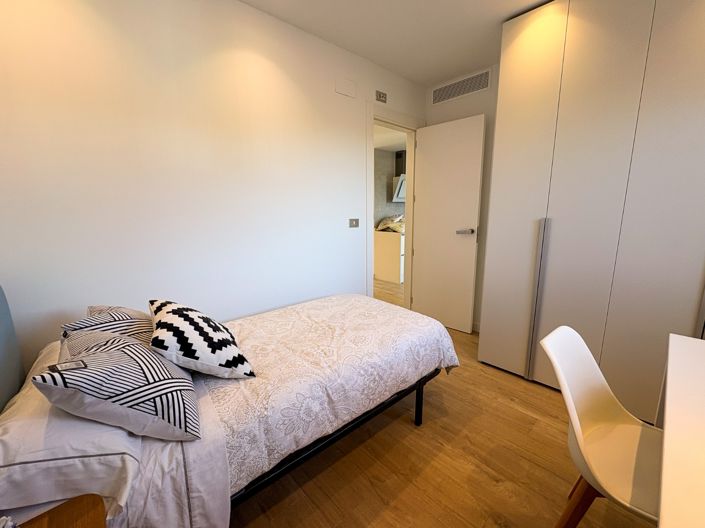 Image No.31-3 Bed Townhouse for sale