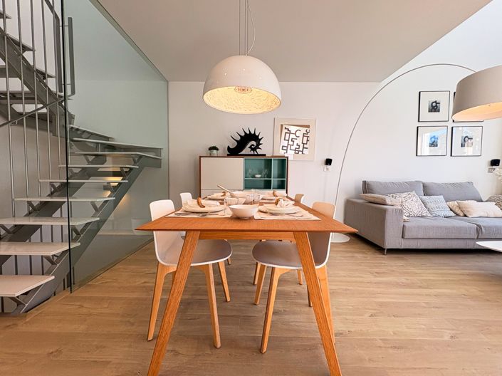 Image No.8-3 Bed Townhouse for sale