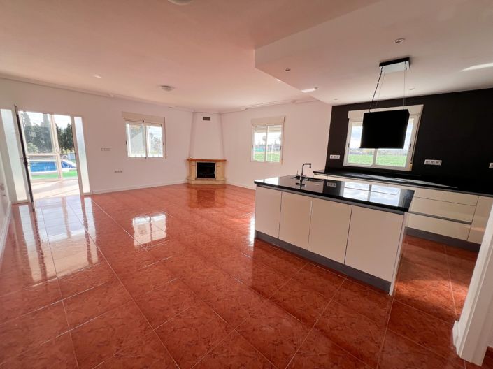 Image No.20-4 Bed Villa for sale