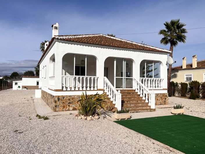 Image No.4-4 Bed Villa for sale