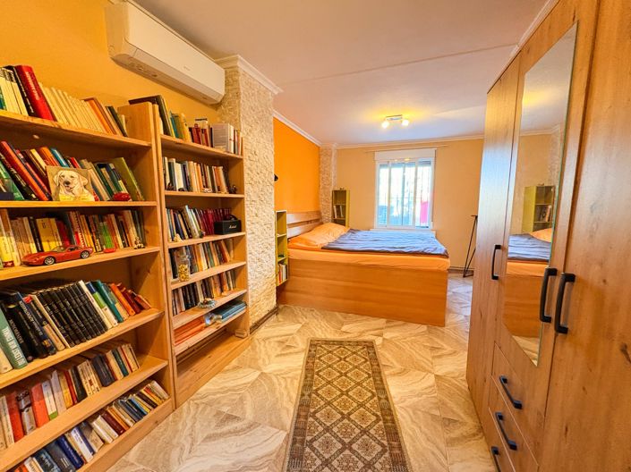 Image No.16-5 Bed Finca for sale