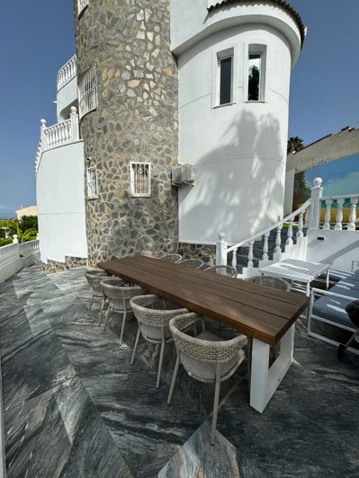 Image No.19-8 Bed Villa for sale