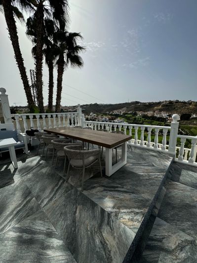 Image No.8-8 Bed Villa for sale