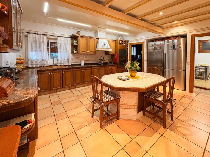 Image No.14-7 Bed Finca for sale
