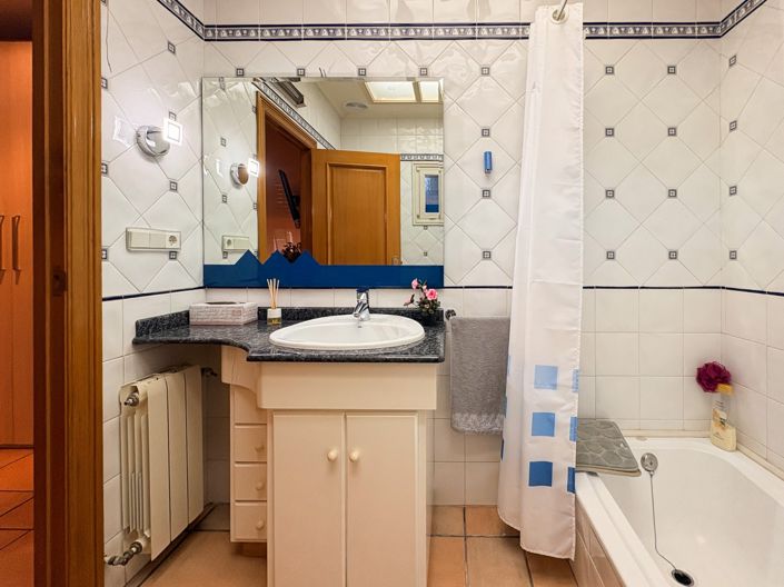 Image No.40-7 Bed Finca for sale